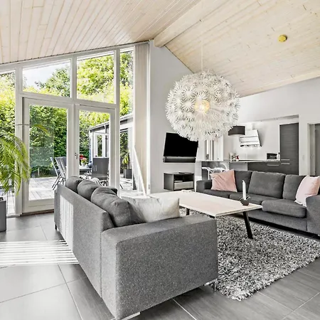 Lovely In With Sauna בית נופש אבלטופט