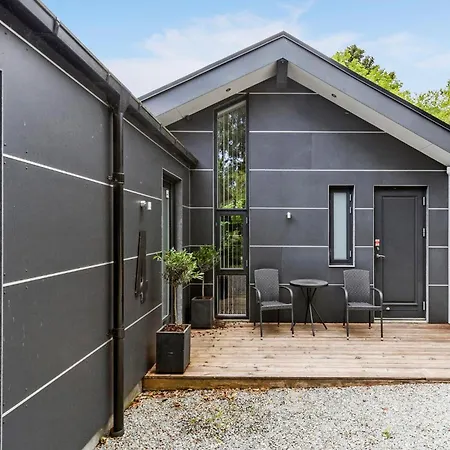 Lovely In With Sauna בית נופש *